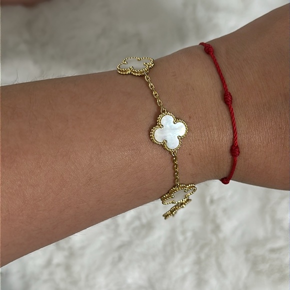 Clover Bracelet 18K Gold Plated—Mother Of Pearl— - Picture 6 of 10